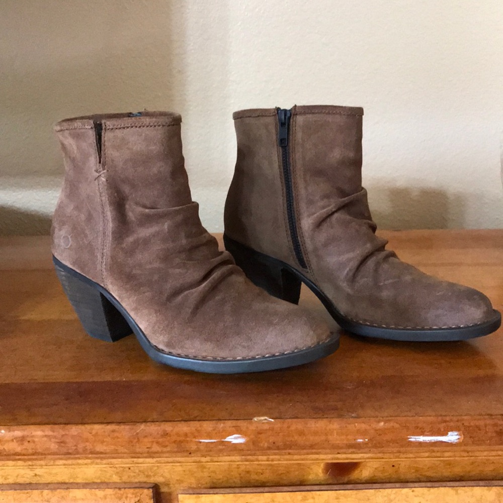 BORN NEW in box brown booties Sz 7
